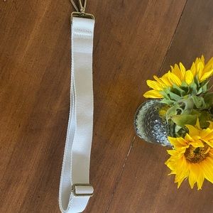 Madewell adjustable bag strap. EUC